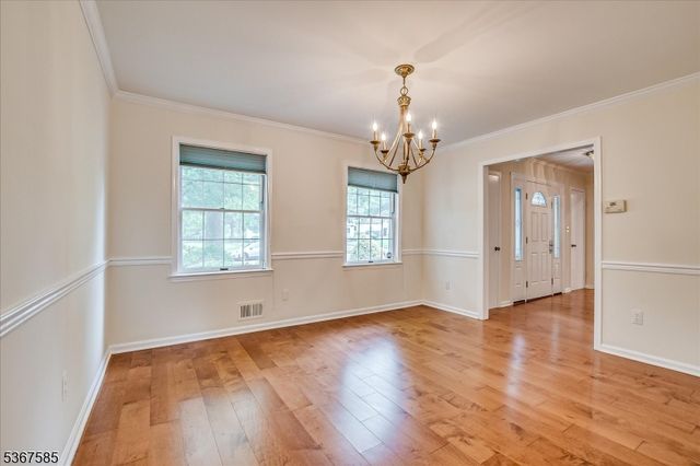 18 Joshua Dr, Hillsborough Twp., NJ 08844