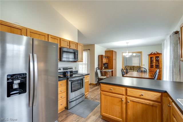 1481 Brookridge Avenue, Louisville, OH 44641