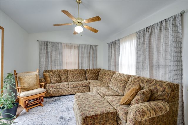 1481 Brookridge Avenue, Louisville, OH 44641