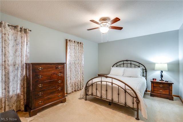 1481 Brookridge Avenue, Louisville, OH 44641