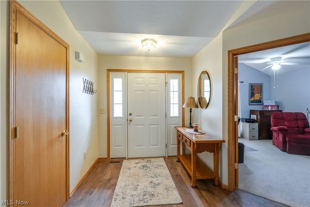 1481 Brookridge Avenue, Louisville, OH 44641