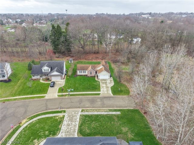 1481 Brookridge Avenue, Louisville, OH 44641