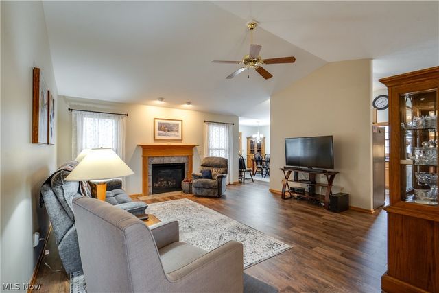 1481 Brookridge Avenue, Louisville, OH 44641