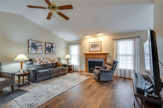 1481 Brookridge Avenue, Louisville, OH 44641