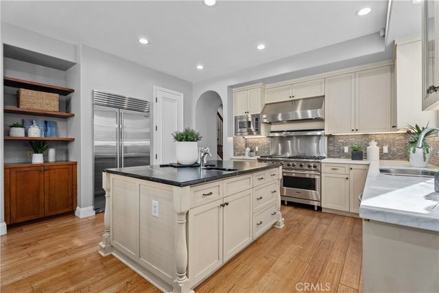 613 12th, Huntington Beach, CA 92648