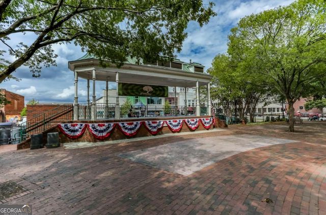 366 East Dixie Avenue SE, Marietta, GA 30060