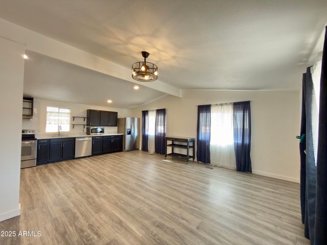 1855 W SOUTHERN Avenue 331, Apache Junction, AZ 85120