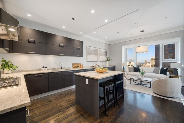 77 E WALTON Street 24A, Chicago, IL 60611