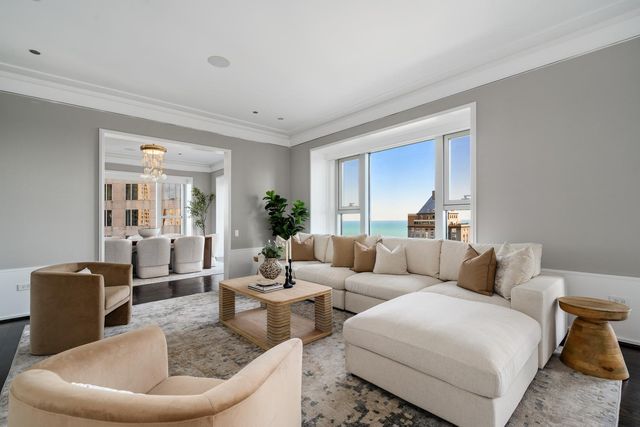 77 E WALTON Street 24A, Chicago, IL 60611