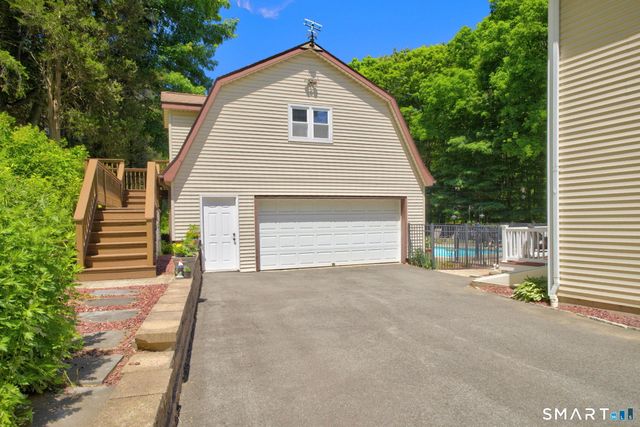 57 Edwards Road, Bethany, CT 06524