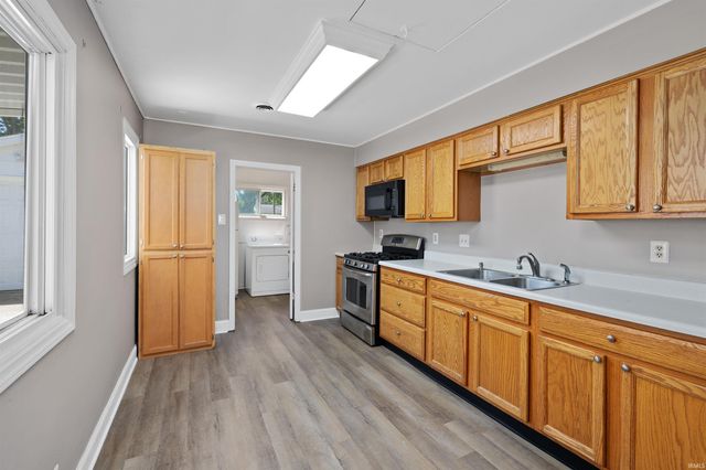 1420 Vance Avenue, Fort Wayne, IN 46805