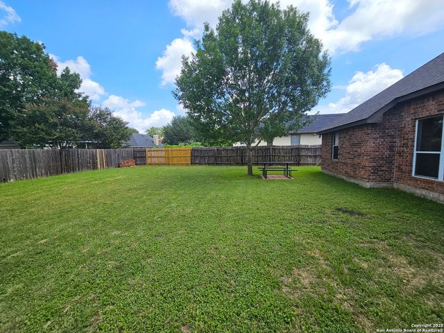 632 Garnet, Seguin, TX 78155