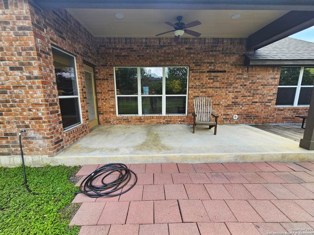 632 Garnet, Seguin, TX 78155