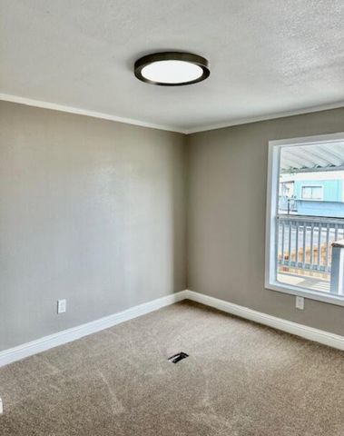 720 E Worth Avenue 105, Porterville, CA 93257