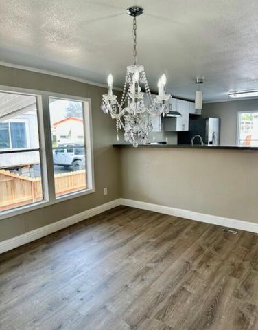 720 E Worth Avenue 105, Porterville, CA 93257