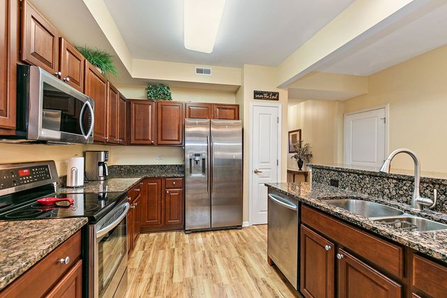 12587 Rock Island Trail, Huntley, IL 60142