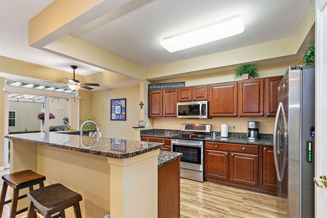 12587 Rock Island Trail, Huntley, IL 60142