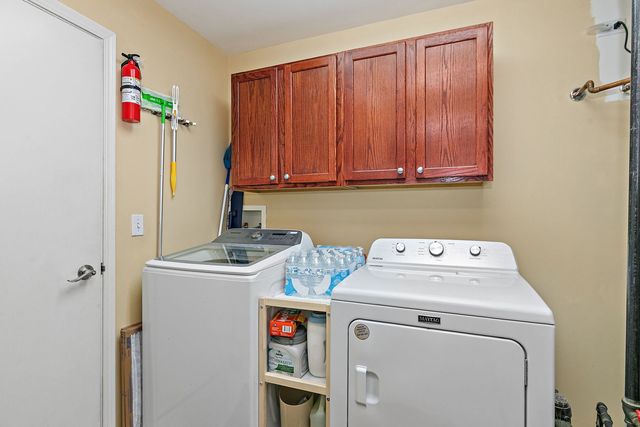 12587 Rock Island Trail, Huntley, IL 60142