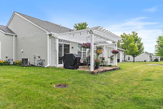 12587 Rock Island Trail, Huntley, IL 60142