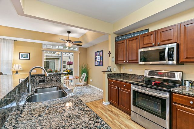 12587 Rock Island Trail, Huntley, IL 60142
