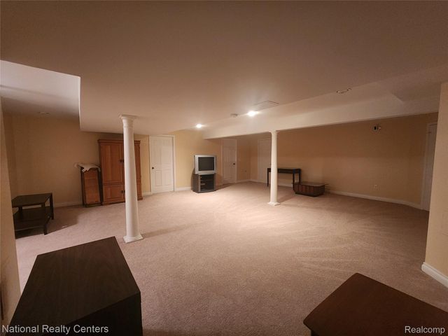 41810 Coventry Way, Canton Charter Township, MI 48187