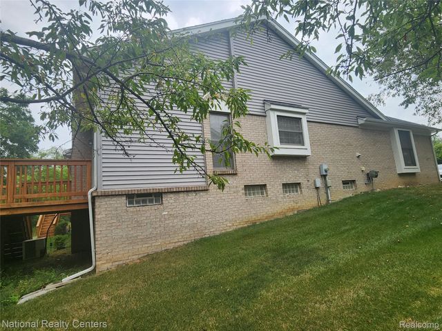 41810 Coventry Way, Canton Charter Township, MI 48187