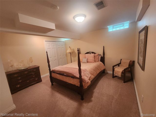 41810 Coventry Way, Canton Charter Township, MI 48187