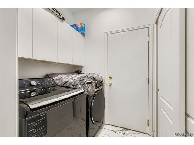 8407 S Parfet Ct, Littleton, CO 80127