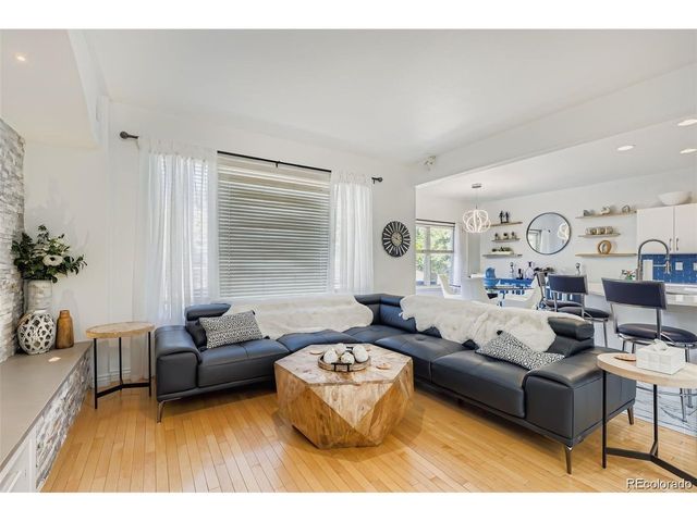 8407 S Parfet Ct, Littleton, CO 80127