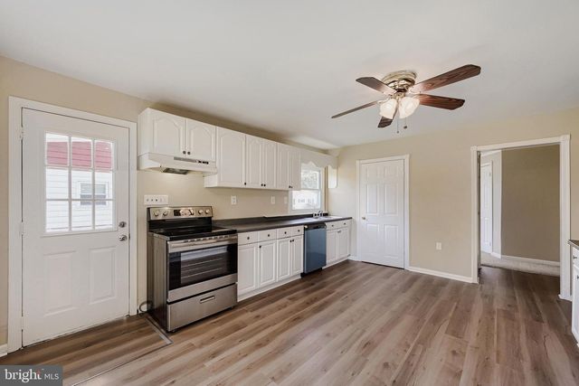13 GLIDER DR, Middle River, MD 21220