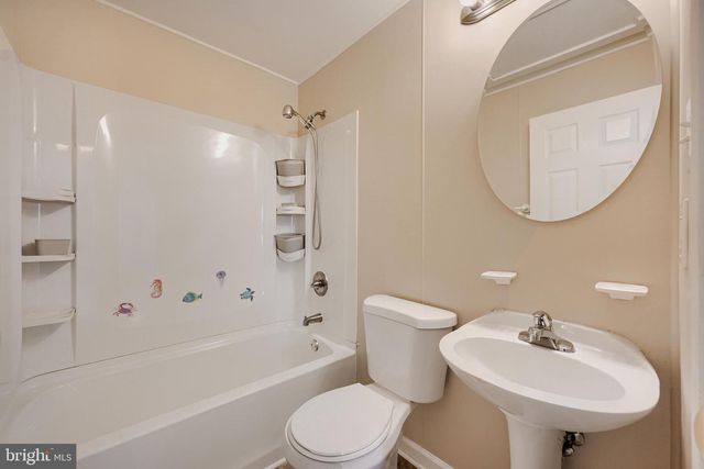 13 GLIDER DR, Middle River, MD 21220