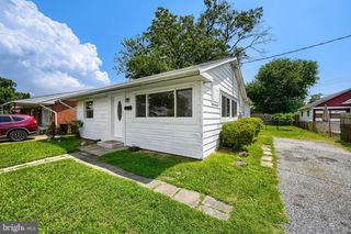 13 GLIDER DR, Middle River, MD 21220