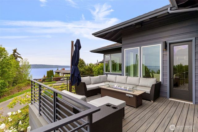 6227 95th Place SW, Mukilteo, WA 98275