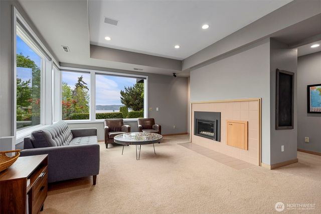6227 95th Place SW, Mukilteo, WA 98275