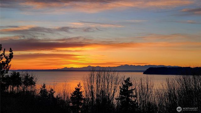 6227 95th Place SW, Mukilteo, WA 98275