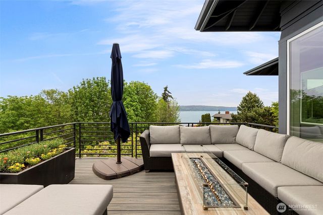 6227 95th Place SW, Mukilteo, WA 98275
