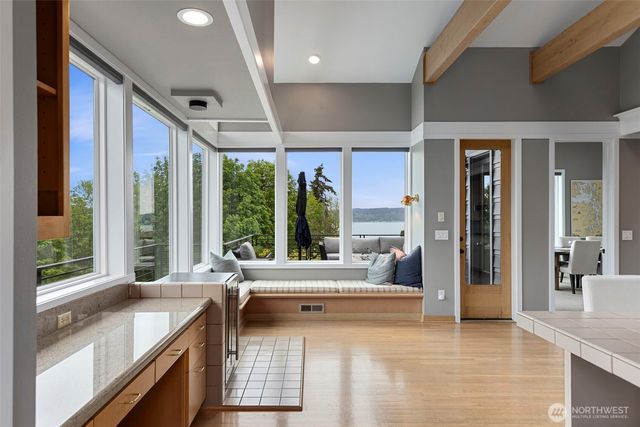 6227 95th Place SW, Mukilteo, WA 98275