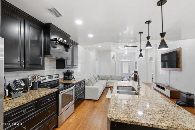 22519 Lakeview Drive, Panama City Beach, FL 32413
