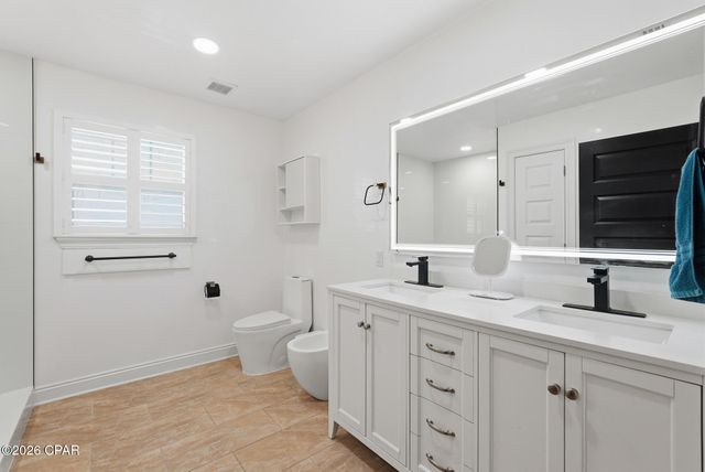 22519 Lakeview Drive, Panama City Beach, FL 32413