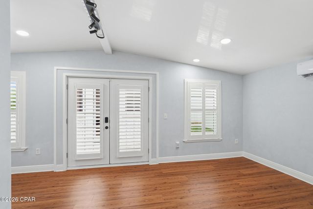 22519 Lakeview Drive, Panama City Beach, FL 32413