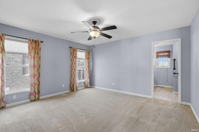 5828 Waterstone Drive, Newburgh, IN 47630