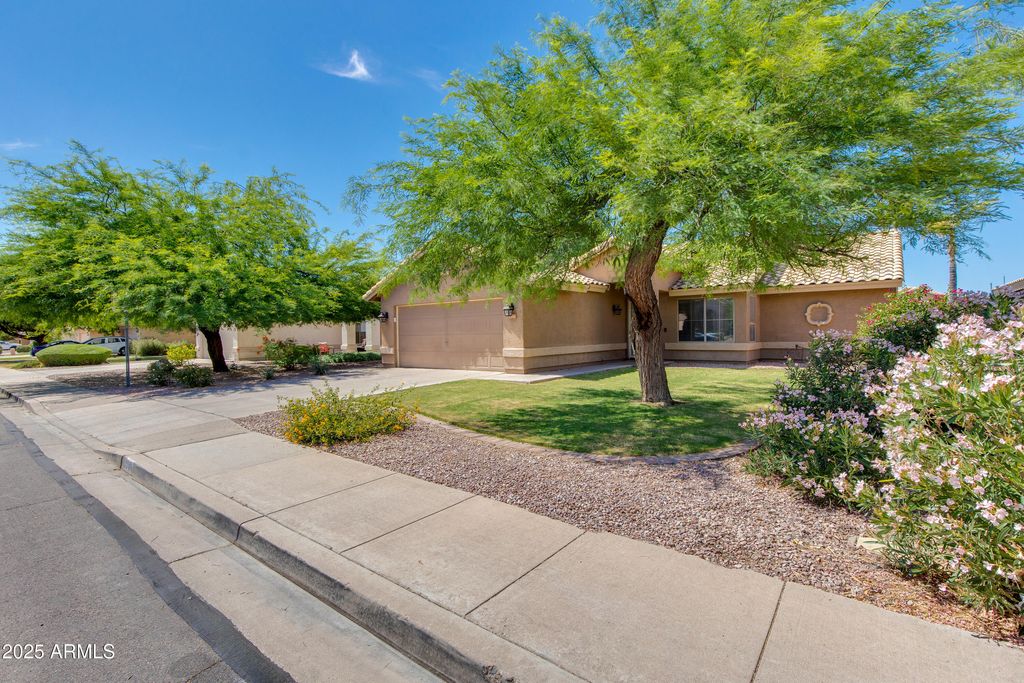 7346 E NARANJA Avenue, Mesa, AZ 85209 — photo 2