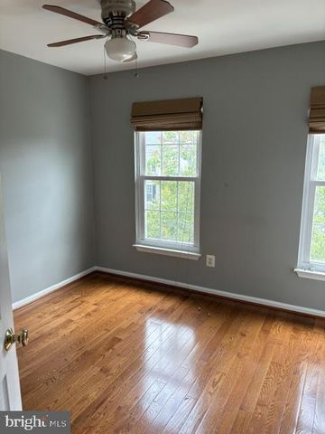 45488 LOST TRAIL TER, Sterling, VA 20164