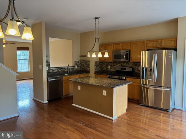 45488 LOST TRAIL TER, Sterling, VA 20164
