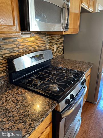 45488 LOST TRAIL TER, Sterling, VA 20164