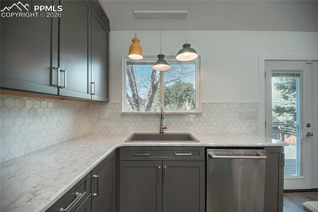 6917 Sproul Lane, Colorado Springs, CO 80918