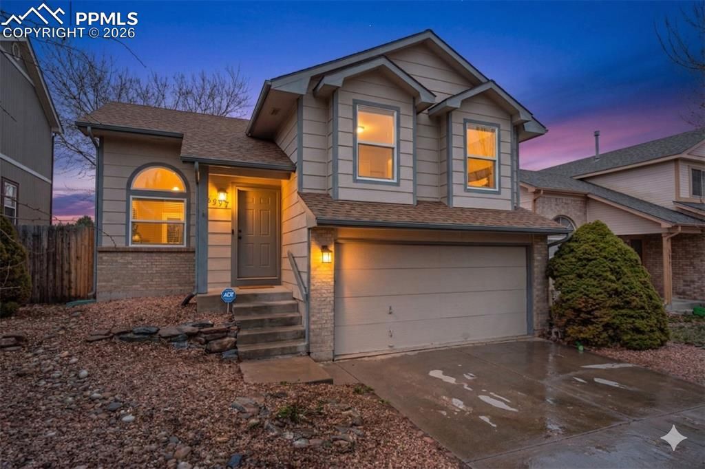 6917 Sproul Lane, Colorado Springs, CO 80918