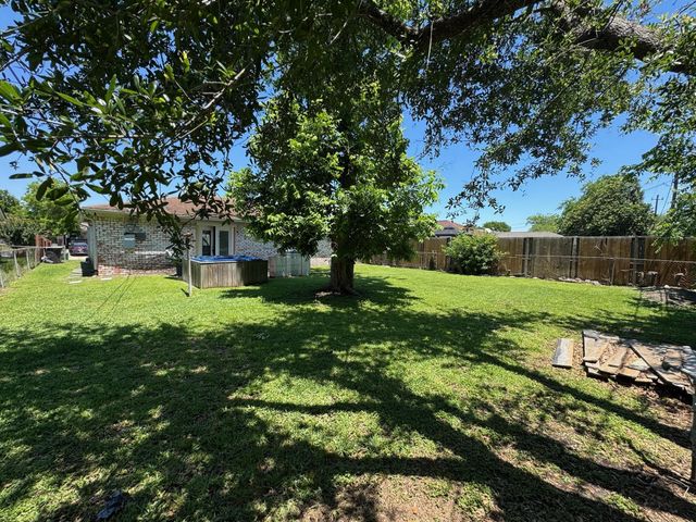3114 Hartsville Road, Houston, TX 77051