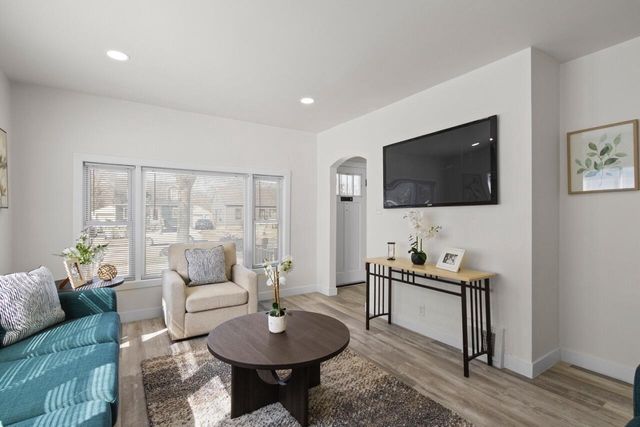 4752 N 44th STREET, Milwaukee, WI 53218