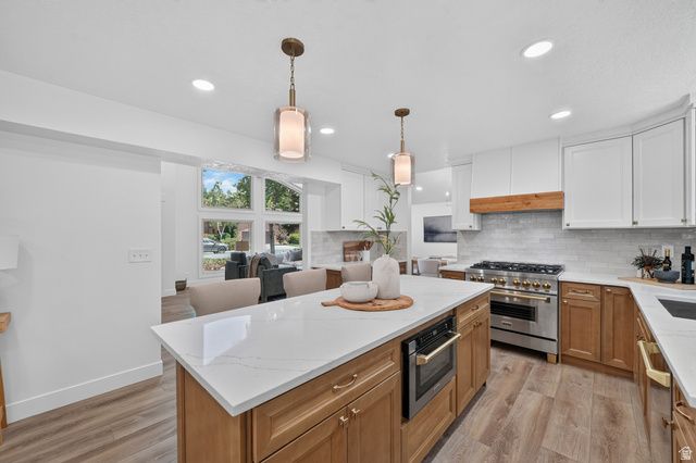 7024 S HORIZON CIR, Cottonwood Heights, UT 84121